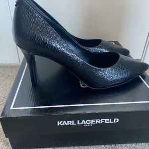 KARL LAGERFELD NWT - black reptile print leather pumps size 10 — 3” heel